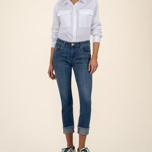 Kut from the Kloth Amy Mid Rise Crop Straight Leg